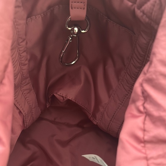 Lululemon On My Level Bag *19L Cherry Tint - Picture 12 of 13